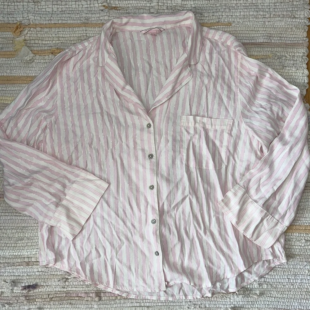 Victoria’s Secret 2 Piece Set Pink and White with Silver Striped Pajamas - Picture 6 of 9